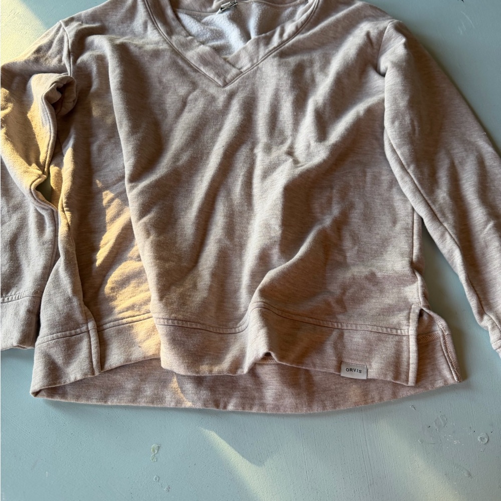 ONIVY Light Pink V-Neck Sweater